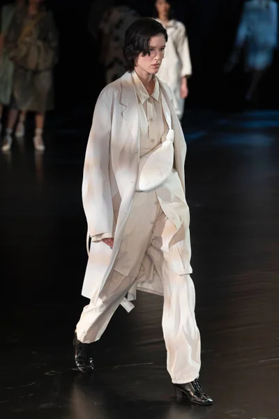 Look 22